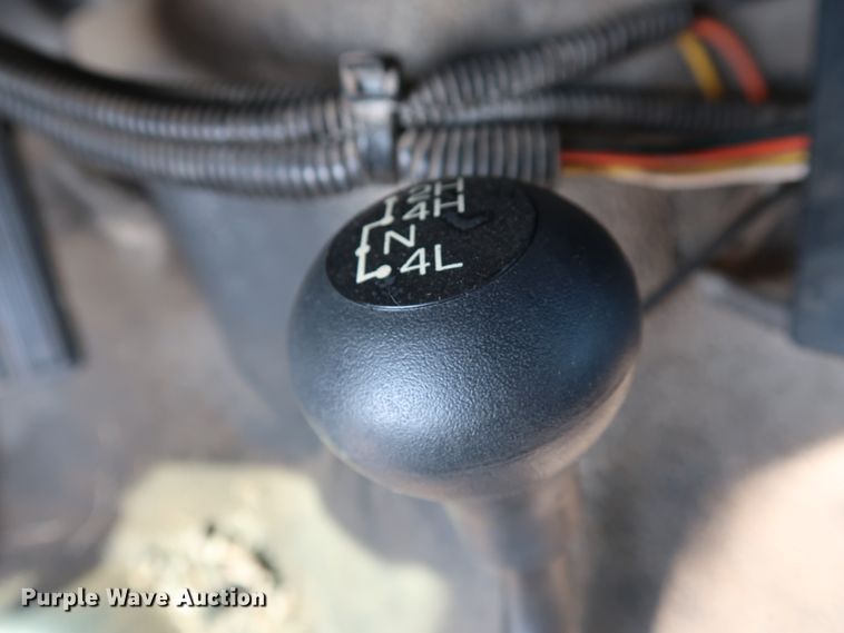 image for item GD9953 2000 Ford F450 Super Duty XL bucket truck