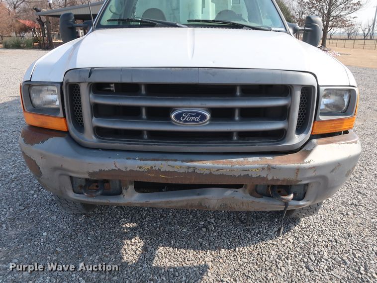 image for item GD9953 2000 Ford F450 Super Duty XL bucket truck