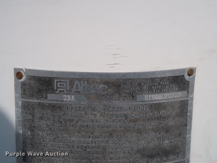 image for item GD9953 2000 Ford F450 Super Duty XL bucket truck