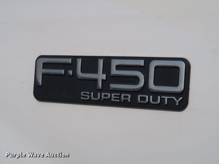 image for item GD9953 2000 Ford F450 Super Duty XL bucket truck