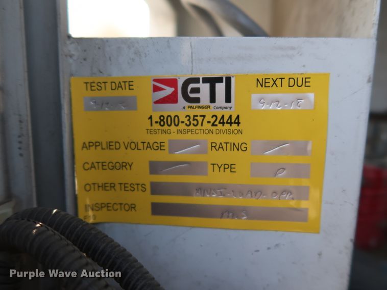 image for item GD9953 2000 Ford F450 Super Duty XL bucket truck