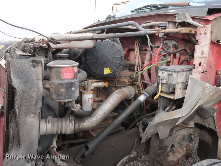 image for item GD9956 2000 Ford F750 Super Duty XL flatbed truck