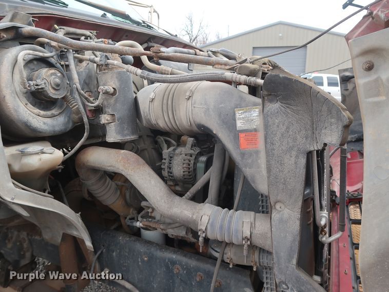 image for item GD9956 2000 Ford F750 Super Duty XL flatbed truck