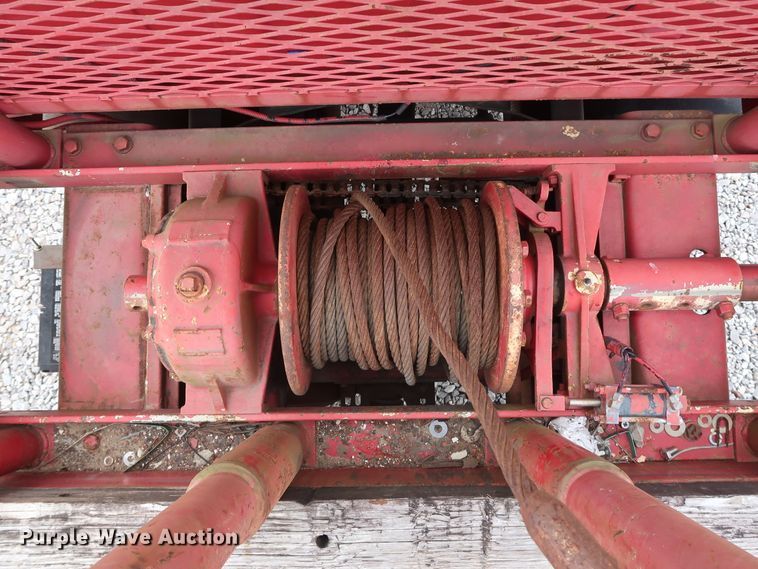 image for item GD9956 2000 Ford F750 Super Duty XL flatbed truck