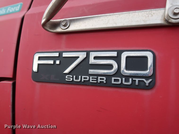 image for item GD9956 2000 Ford F750 Super Duty XL flatbed truck