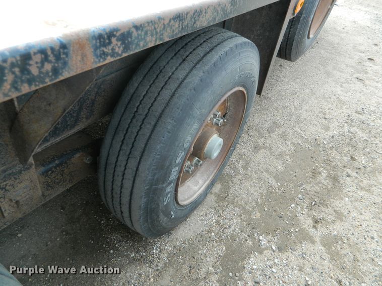 image for item GE9860 2007 Belshe TL04 equipment trailer