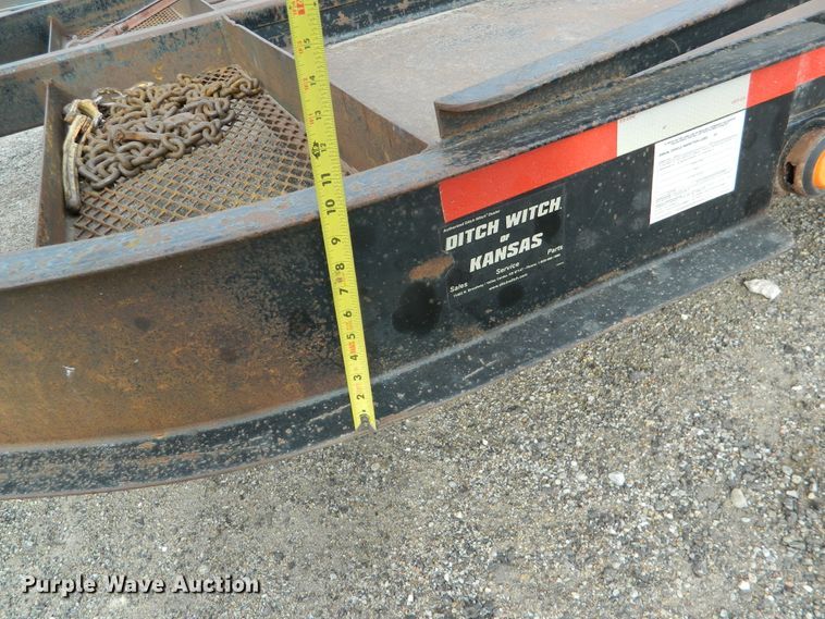 image for item GE9860 2007 Belshe TL04 equipment trailer