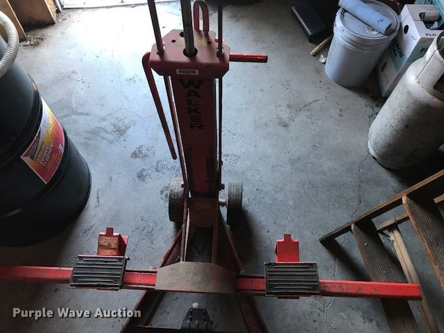 image for item BI9779 Walker 93688 bumper jack