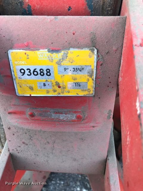 image for item BI9779 Walker 93688 bumper jack