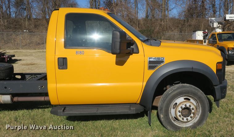 image for item DB10078 2008 Ford F450 Super Duty truck cab and chassis