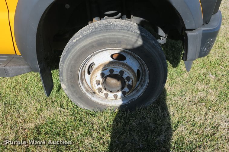 image for item DB10078 2008 Ford F450 Super Duty truck cab and chassis