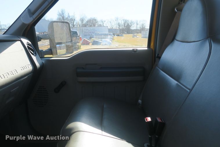 image for item DB10078 2008 Ford F450 Super Duty truck cab and chassis