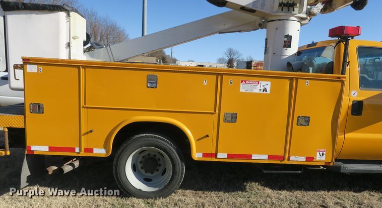 image for item DB10079 2008 Ford F550 bucket truck