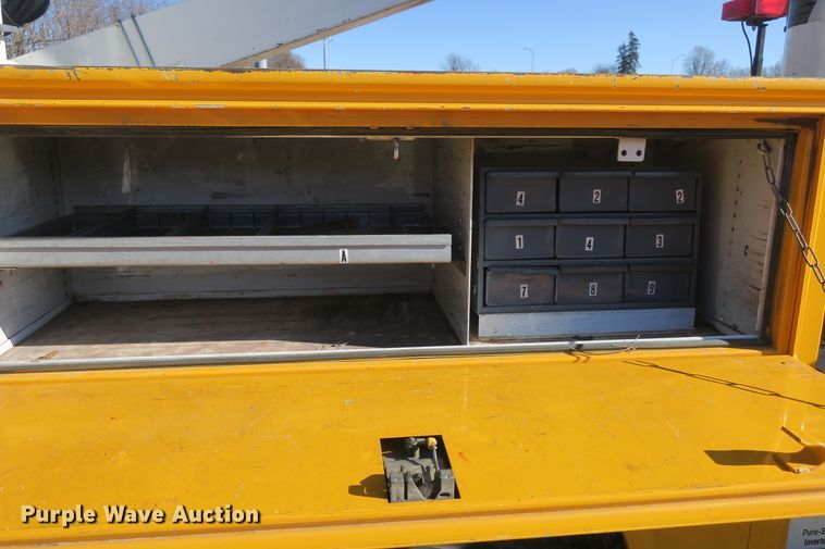 image for item DB10079 2008 Ford F550 bucket truck