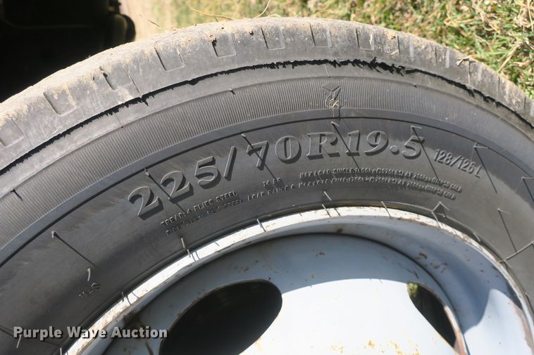 image for item DB10079 2008 Ford F550 bucket truck