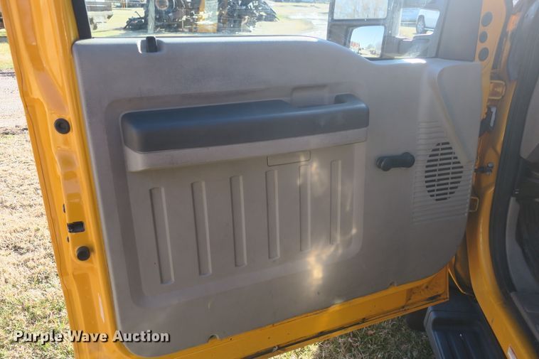 image for item DB10079 2008 Ford F550 bucket truck