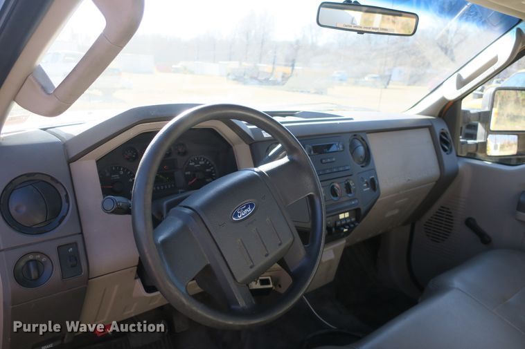 image for item DB10079 2008 Ford F550 bucket truck