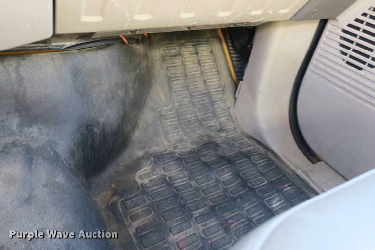 image for item DB10079 2008 Ford F550 bucket truck