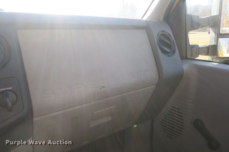 image for item DB10079 2008 Ford F550 bucket truck