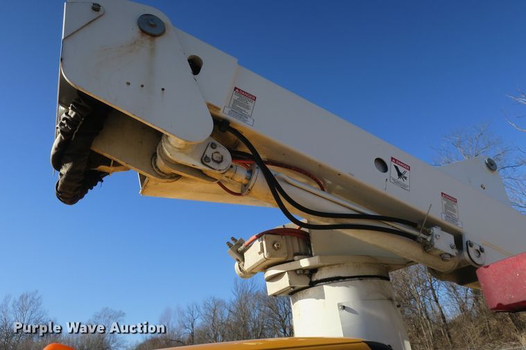 image for item DB10079 2008 Ford F550 bucket truck