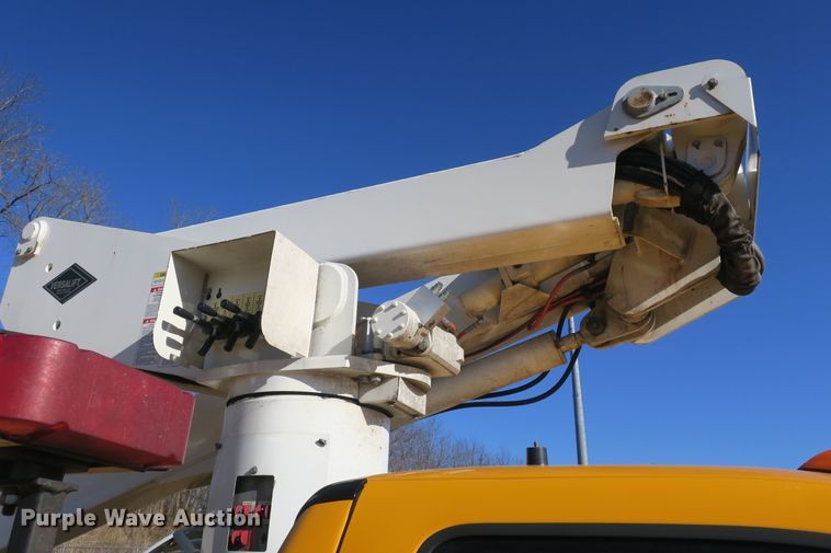 image for item DB10079 2008 Ford F550 bucket truck