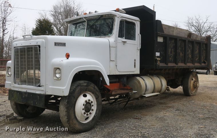 image for item DB10083 1980 International F4370 dump truck