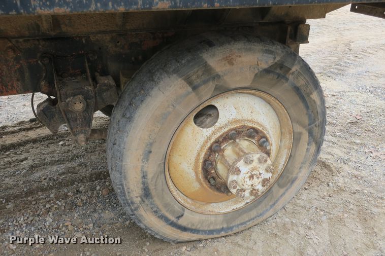 image for item DB10083 1980 International F4370 dump truck