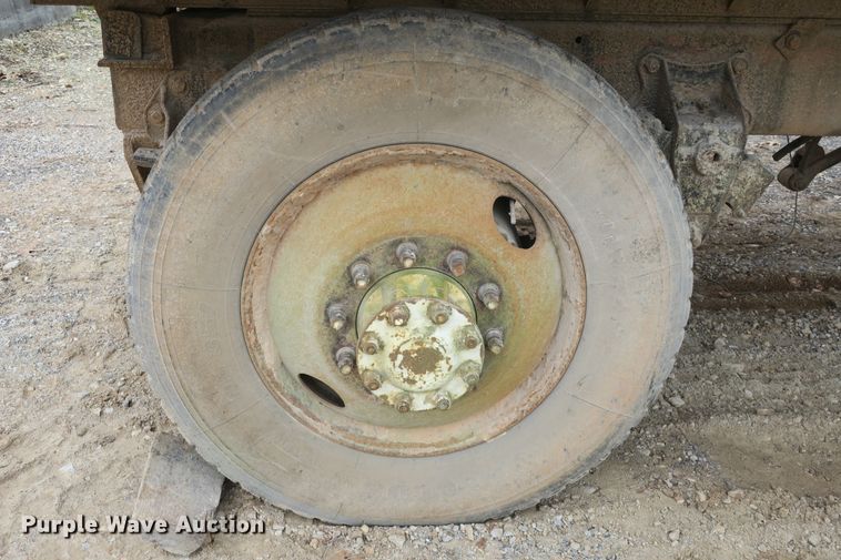 image for item DB10083 1980 International F4370 dump truck