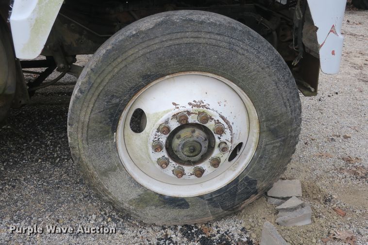 image for item DB10083 1980 International F4370 dump truck