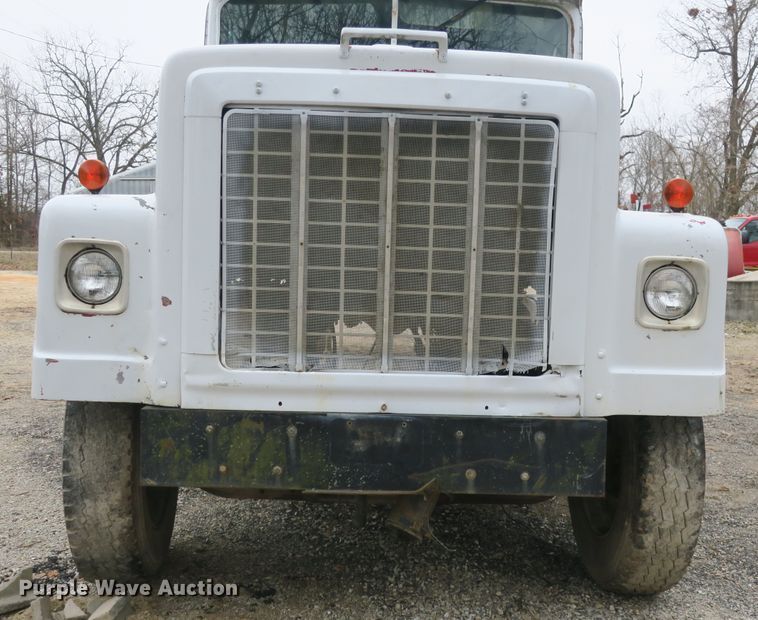 image for item DB10083 1980 International F4370 dump truck