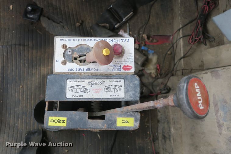 image for item DB10083 1980 International F4370 dump truck