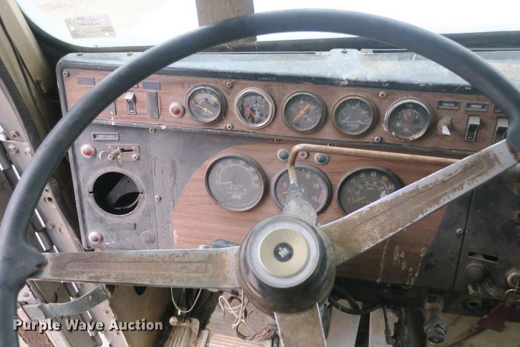 image for item DB10083 1980 International F4370 dump truck