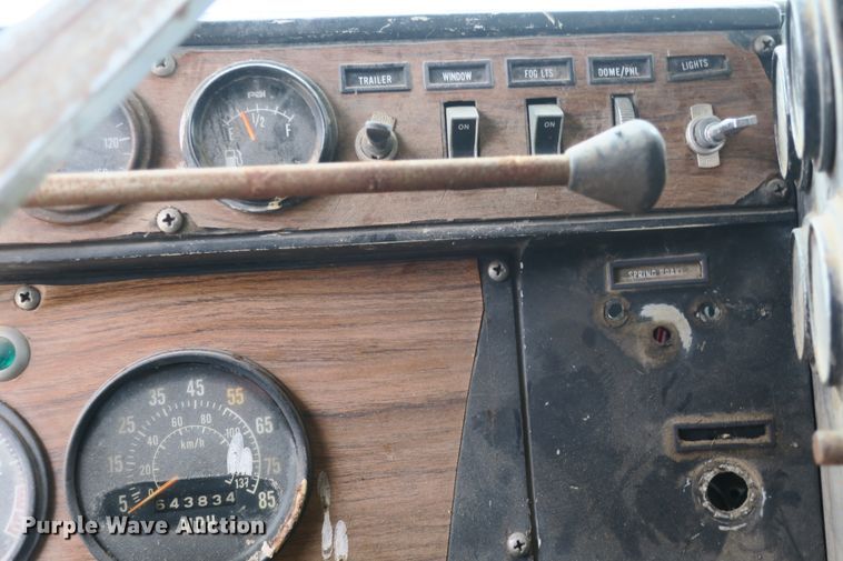 image for item DB10083 1980 International F4370 dump truck