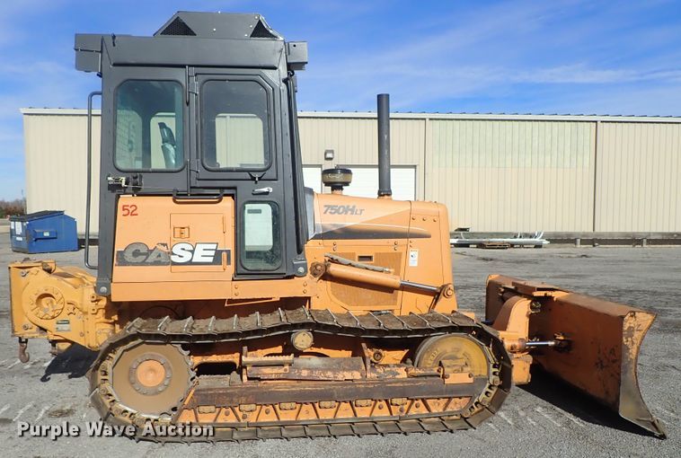 image for item DC3387 2002 Case 750H LT dozer