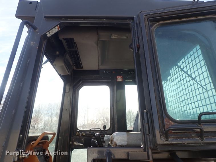 image for item DC3387 2002 Case 750H LT dozer