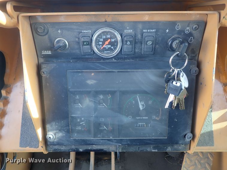 image for item DC3387 2002 Case 750H LT dozer