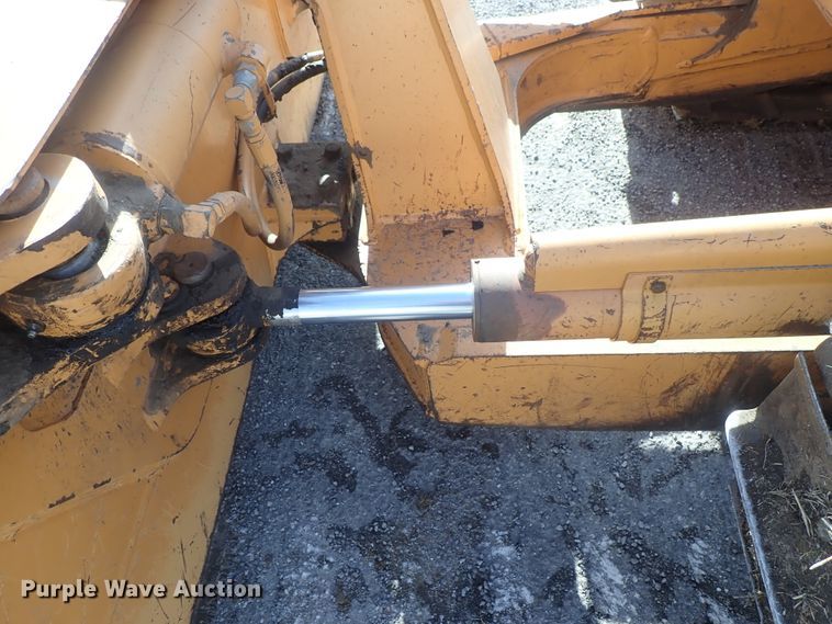 image for item DC3387 2002 Case 750H LT dozer