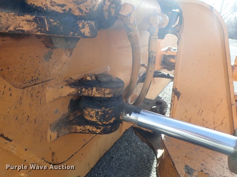 image for item DC3387 2002 Case 750H LT dozer