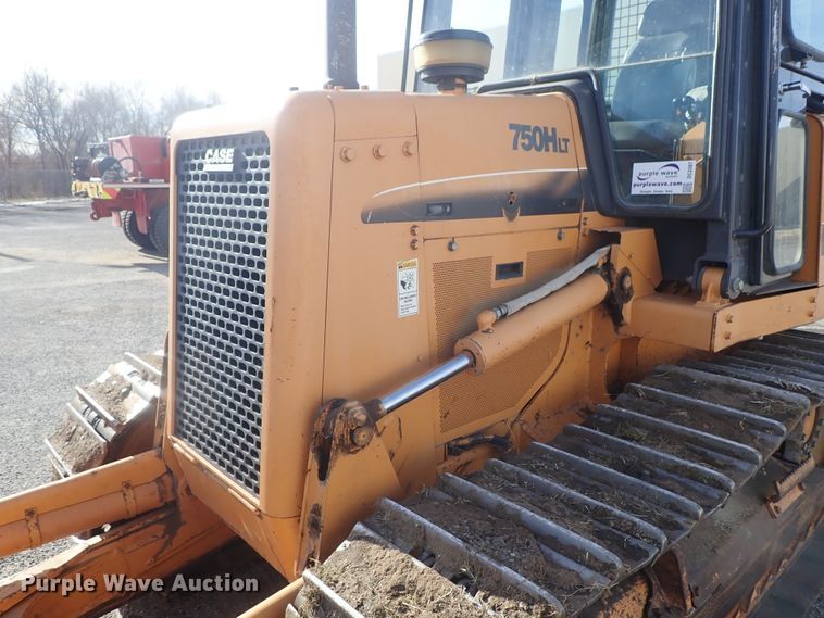 image for item DC3387 2002 Case 750H LT dozer