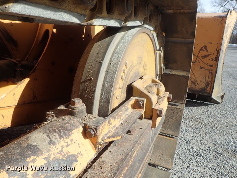 image for item DC3387 2002 Case 750H LT dozer