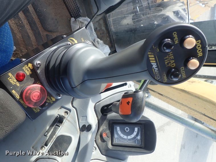 image for item DC3395 2009 New Holland T6030 MFWD tractor