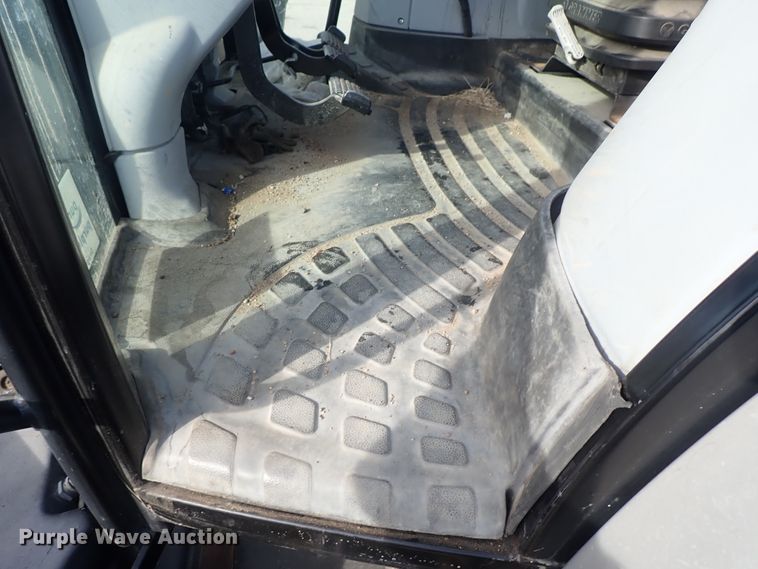 image for item DC3395 2009 New Holland T6030 MFWD tractor