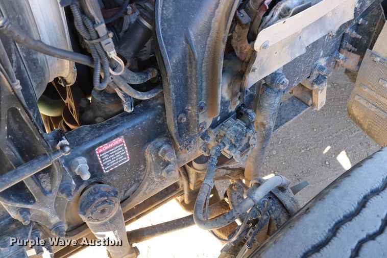 image for item DD6079 2008 Mack CH613 semi truck