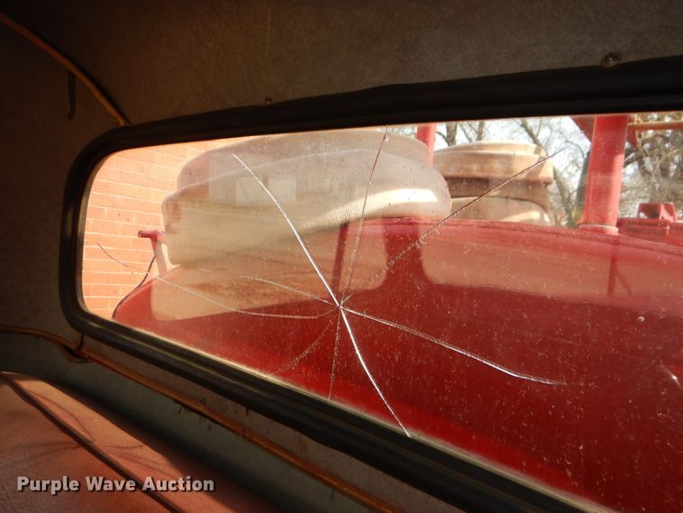 image for item DE0075 1952 Ford F5 fire truck