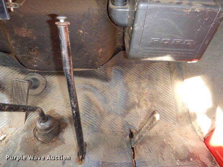 image for item DE0075 1952 Ford F5 fire truck