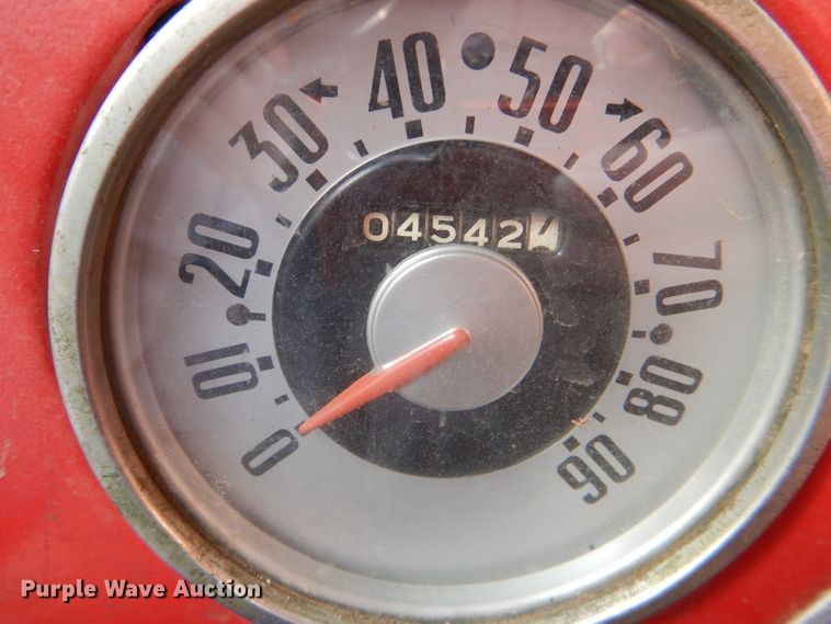 image for item DE0075 1952 Ford F5 fire truck