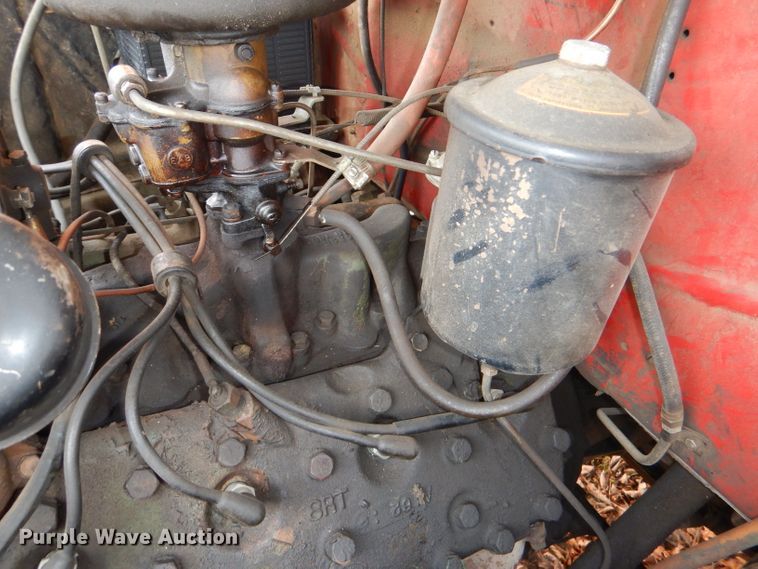 image for item DE0075 1952 Ford F5 fire truck