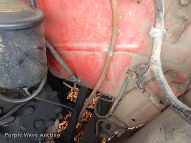 image for item DE0075 1952 Ford F5 fire truck