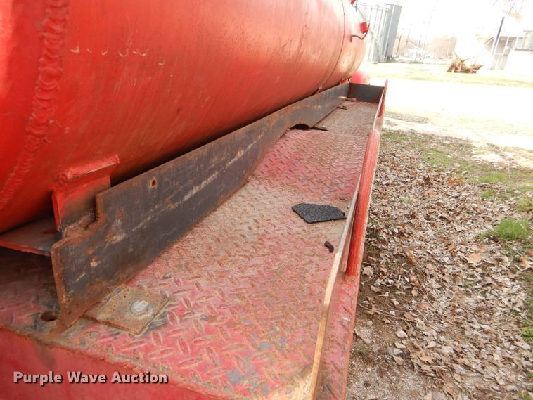 image for item DE0075 1952 Ford F5 fire truck