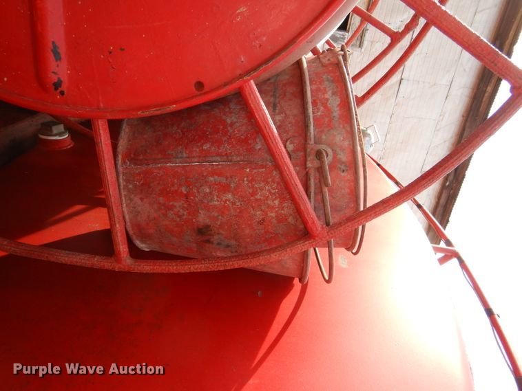 image for item DE0075 1952 Ford F5 fire truck